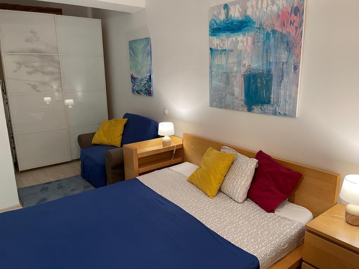 Apartment Happiness By Nicole Jutka, Visual Artist Olimp Eksteriør bilde