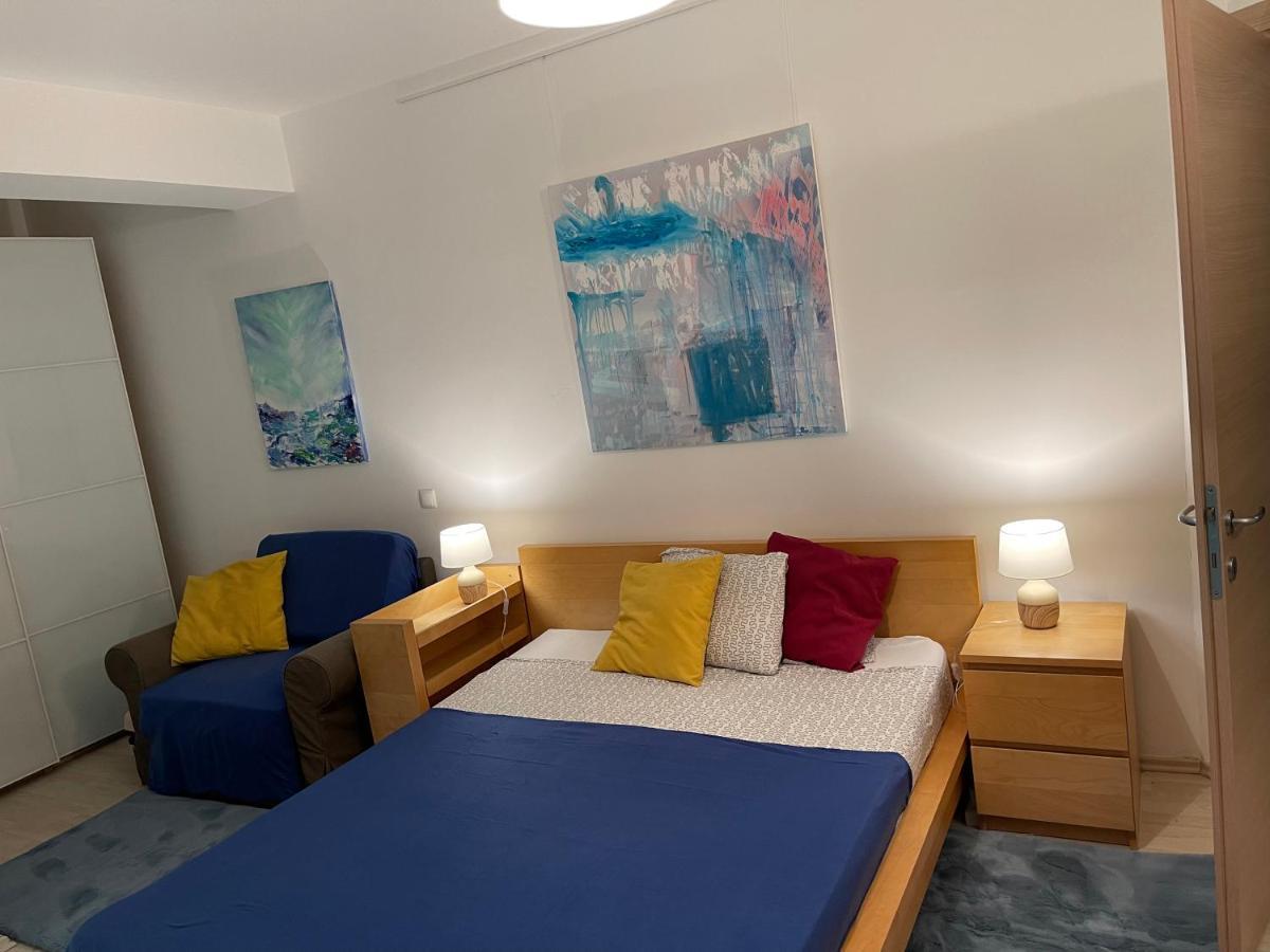 Apartment Happiness By Nicole Jutka, Visual Artist Olimp Eksteriør bilde